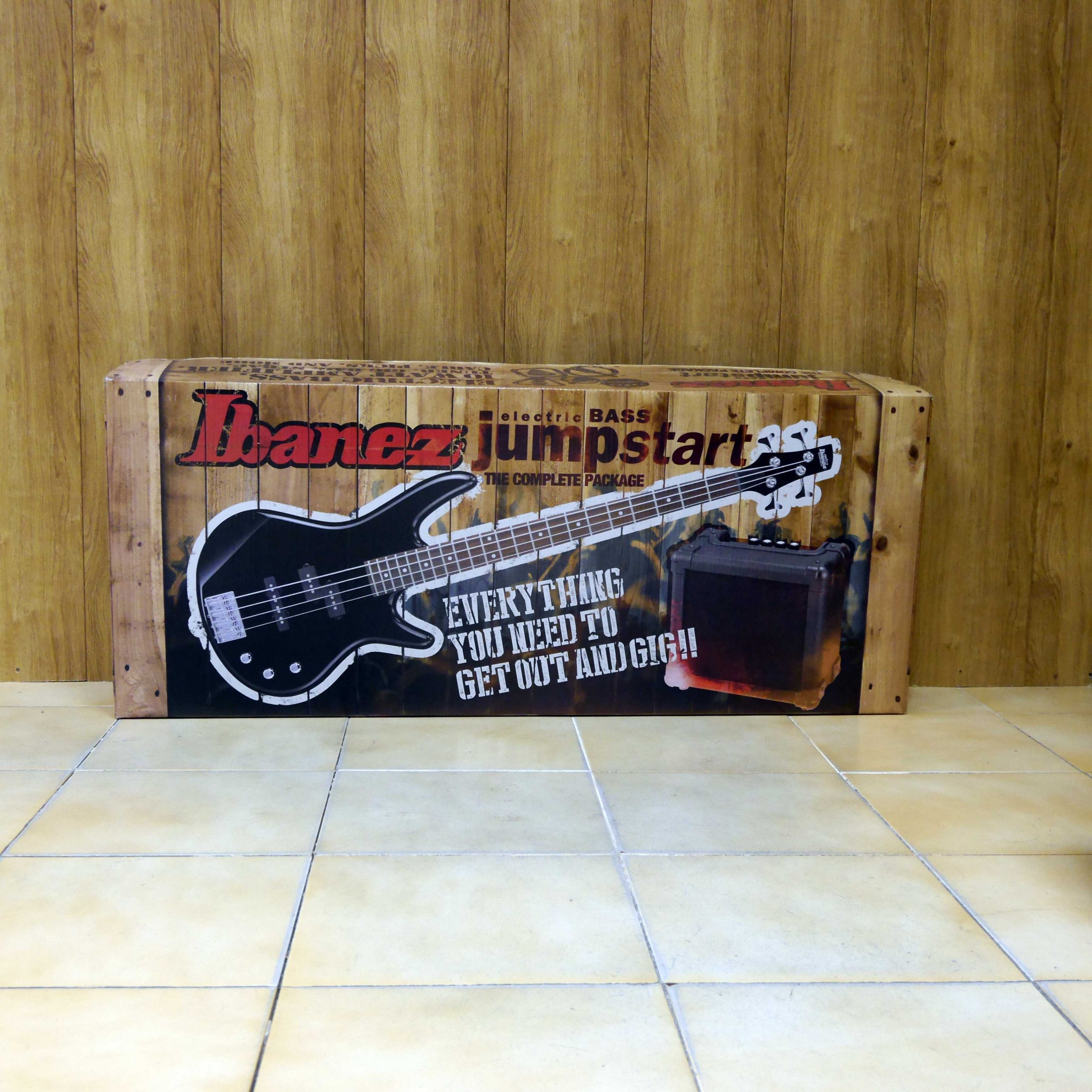 Ibanez IJSR190 BK Pack - Tanne Bass Corner