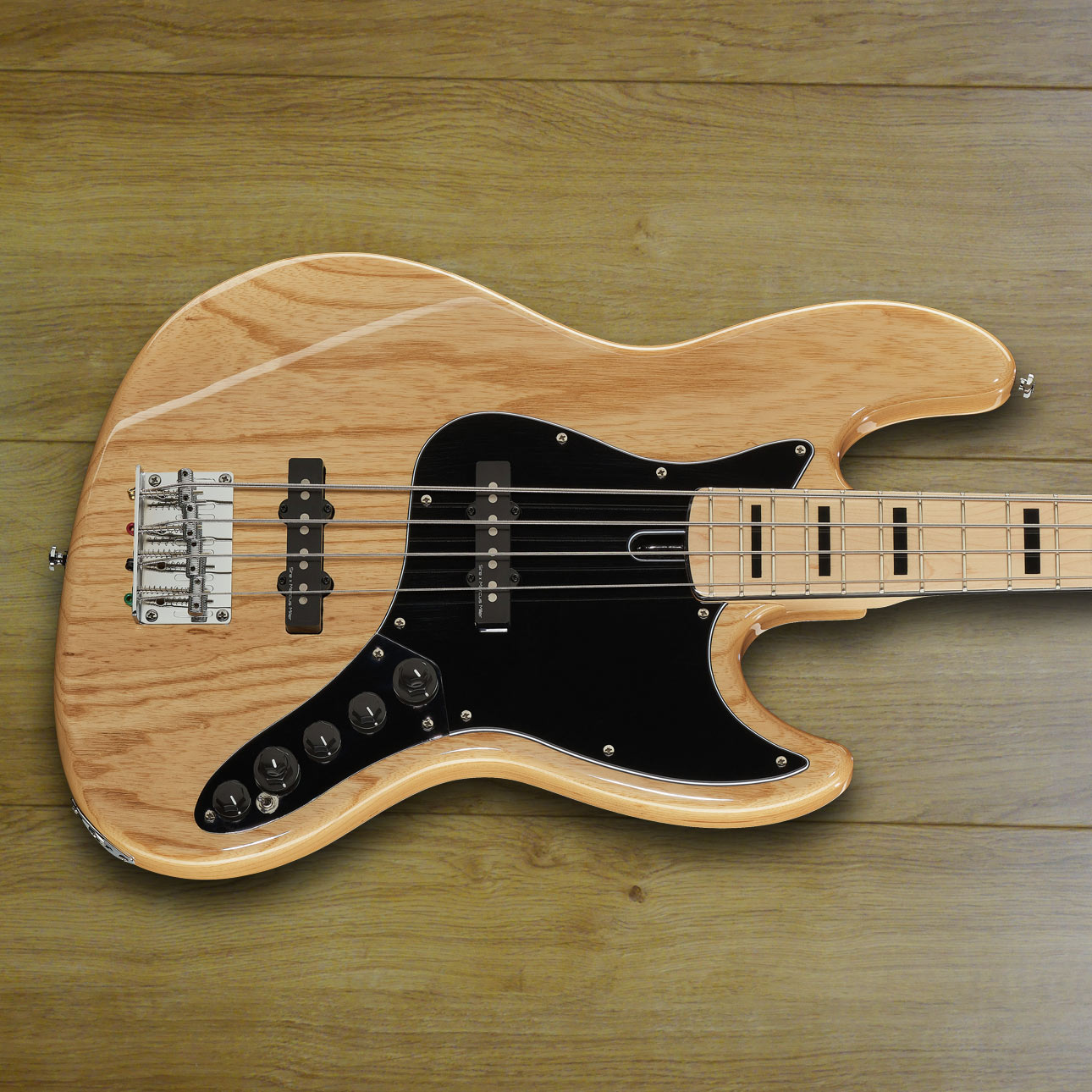 Marcus Miller V7 Vintage Swamp Ash 4 NAT 2nd Gen - Tanne Bass Corner
